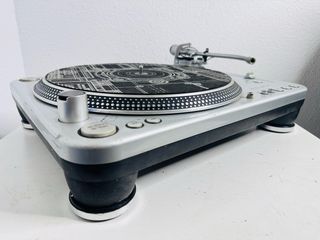 Akiyama Acura Giradiscos Profesional