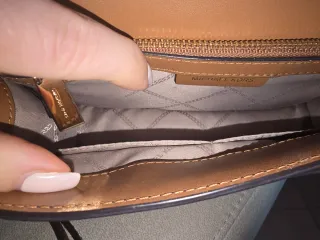 Borsa Michael Kors pelle e monogram