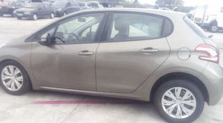 20833060 faro antiniebla delantero peugeot 208 1.4