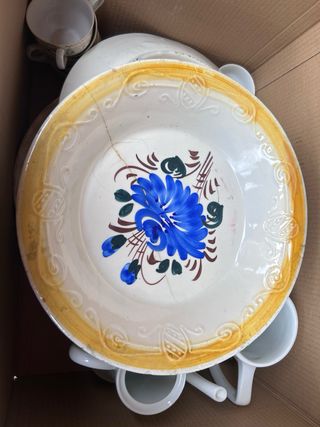 Set di stoviglie in ceramica e porcellana