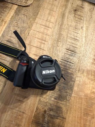 Cámara Digital Nikon D5000  3688 dis. 18/55 obj.