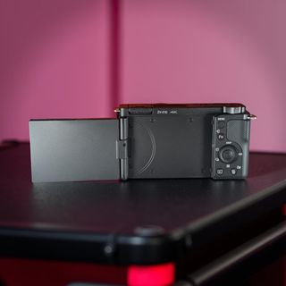 Sony ZV-E10 (Solo Cuerpo) Como Nueva