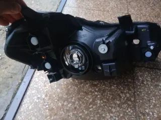 Faro Izquierdo Suzuki SX4