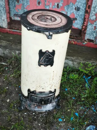 Estufa Hergom Beige y Negra