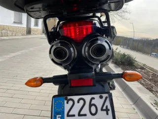 Yamaha Fazer FZ6 (2005) - Muy cuidada