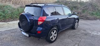 Toyota RAV4 accidentado reparar golpe averiado