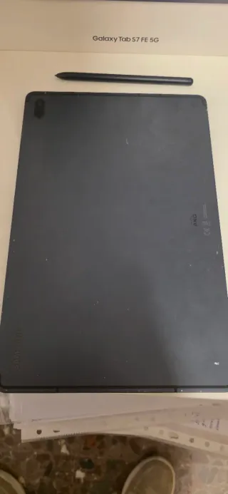 Samsung Galaxy Tab S7 FE 5G Azul Marino y teclado