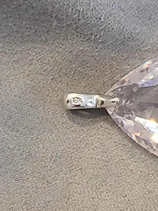 Colgante Oro Blanco Circonita Tallada