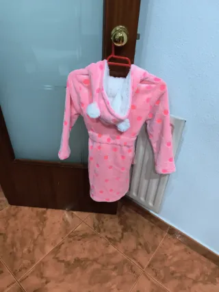 Bata de invierno para niña de 5 a 6 años   116cm