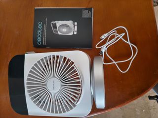 Cecotec Climatizador de Sobremesa EnergySilence 600 DeskChill Smart Rotate. 10W, Depósito 300ml, Control Táctil, Oscilación, 4 V