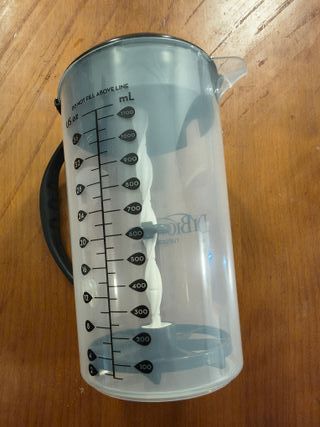 Dr. Brown's Baby Formula - Jarra mezcladora con tapón ajustable, tapa de bloqueo y boquilla antigoteo, negro, sin BPA, 36 onzas,