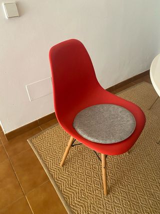 Juego de 2 Sillas Comedor en muy buen estado