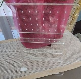 Expositor de pendientes acrílico