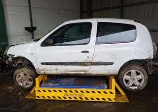 Tapa motor renault 8200252409 clio ii fase 381080