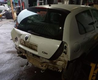 Tapa motor renault 8200252409 clio ii fase 381080