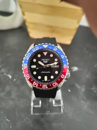 SeikoMod SKX007 Pepsi Automático