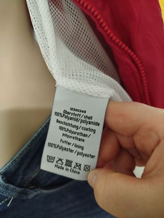 Chubasquero MY MO Talla S Nuevo con Etiqueta