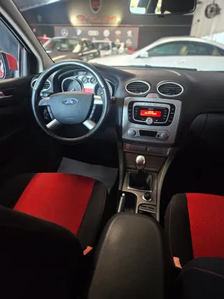 Ford Focus 1.6 gasolina 115cv,105.000k,año 3/2008.