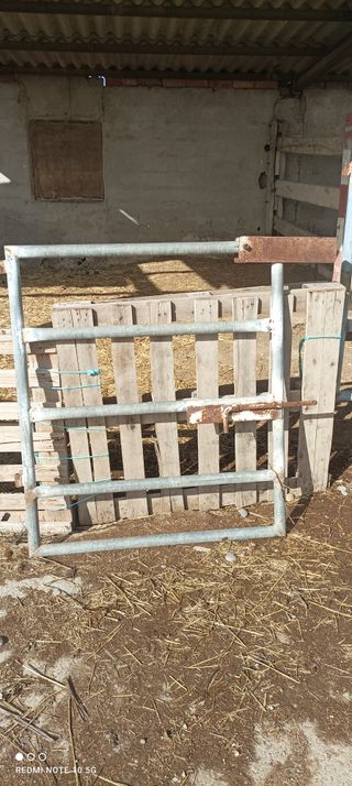 3 Puertas Acero Manga Terneros