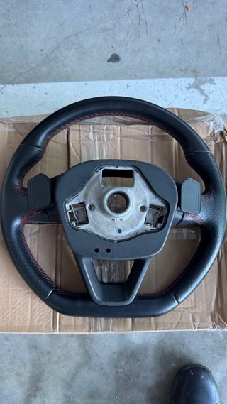 Volante Seat Leon MK3 FR con levas