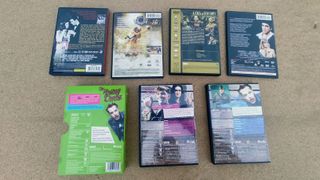 32 DVD, buenas películas y series en DVD