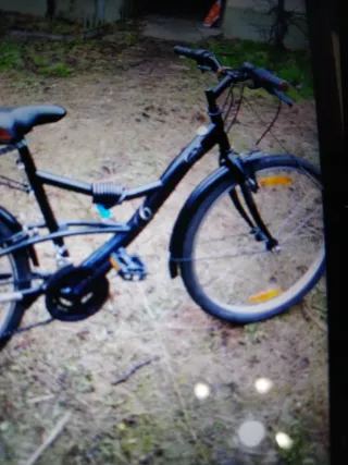 Bicicleta de montaña negra