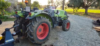 Tractor Claas Nexos 240VL