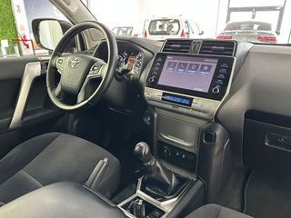 TOYOTA LAND CRUISER 2.8 D-4D VX 204CV