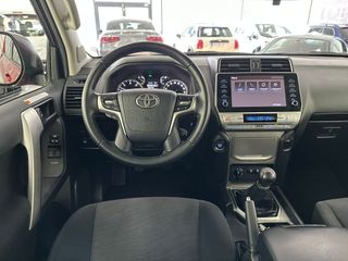 TOYOTA LAND CRUISER 2.8 D-4D VX 204CV