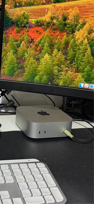 Mac Mini M4 16GB RAM / 256GB + Extras