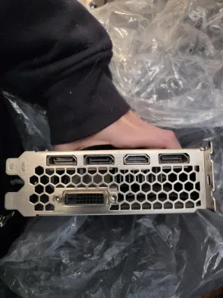 Tarjeta Gráfica Nvidia GTX 1060 6GB GDDR5