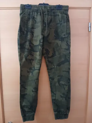 Pantalones camuflaje (Talla S)