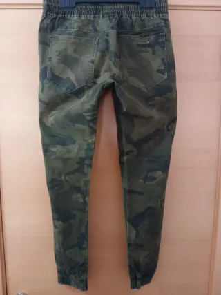 Pantalones camuflaje (Talla S)