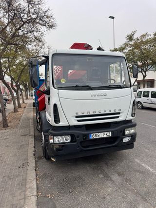 Iveco Eurocargo 18e28 Grúa HMF Volquete