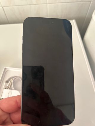 iPhone 16 Pro Max 4 meses con caja y cargador