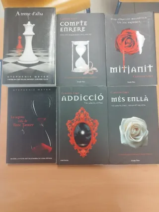 Saga Medianoche completa + Crepúsculo  Valenciano