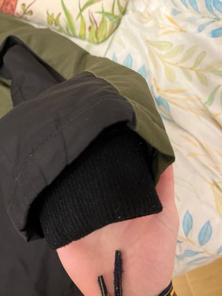 Cazadora niño verde y negra