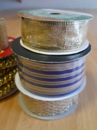 Lotto nastri decorativi natalizi oro e argento