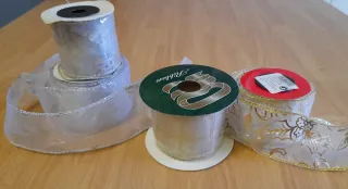 Lotto nastri decorativi natalizi oro e argento