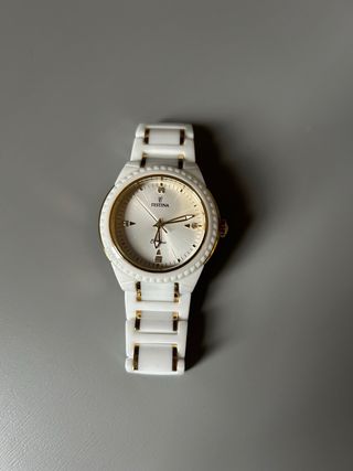 Reloj Festina Mujer Cerámica Blanca y Oro