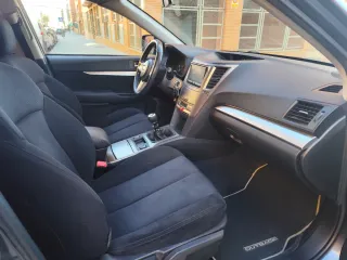 Subaru Outback 2011