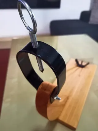 Tabla "Jamonero"  de Madera y Metal