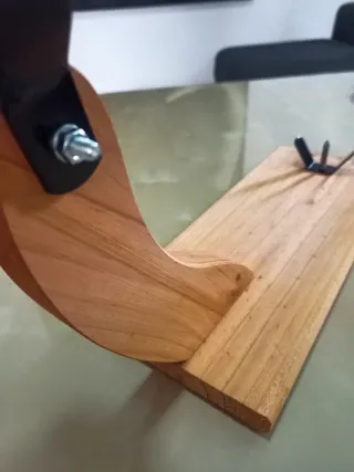 Tabla "Jamonero"  de Madera y Metal