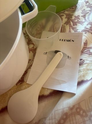 Microondas Olla a Presión 2.8L