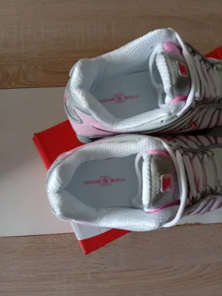Zapatillas Nike Shox Mujer Rosa y Plata