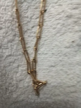 Cadena bañada en oro