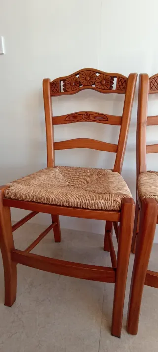 Juego de 2 sillas de madera