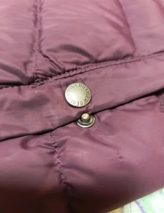 Parka Tommy Hilfiger Mujer burdeos,talla M pero S