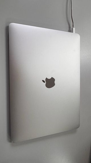 MacBook Air M1 13,3” Plata