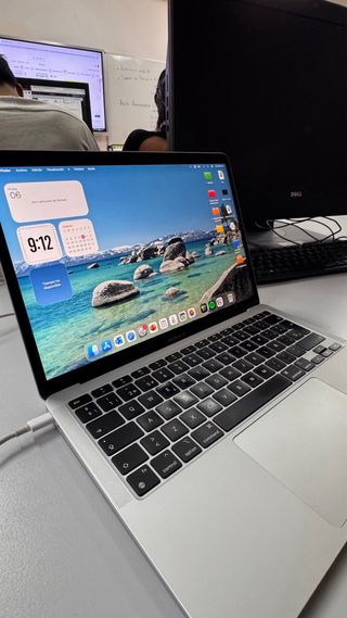 MacBook Air M1 13,3” Plata